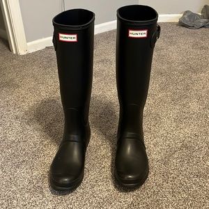 Hunter tall black rain boots size 9